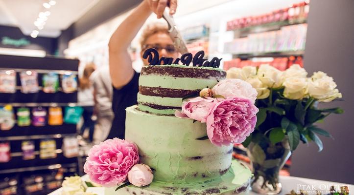 DOUGLAS OUTLET OTWARTY – ZOBACZ FOTORELACJĘ